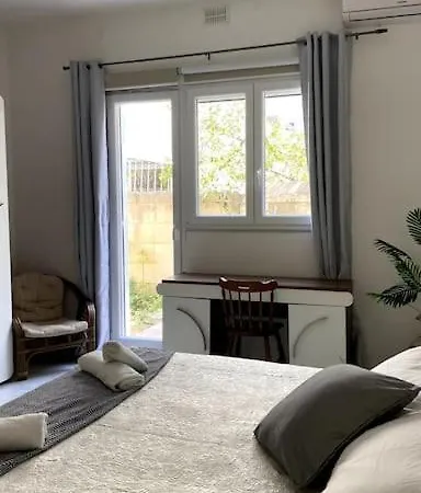 Flat St Julians For 7 People, Spacious And Bright *